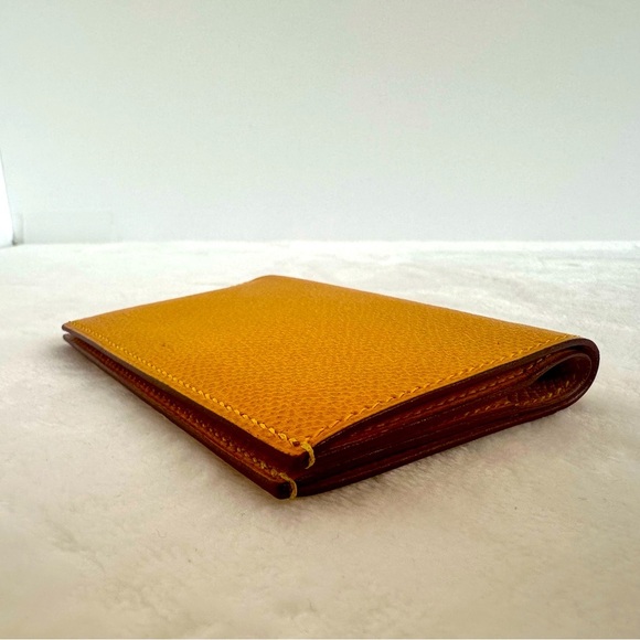 Hermes Yellow Card Holder 💛 ✨ - Picture 4 of 8